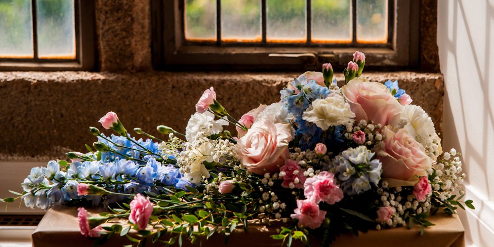 wedding flowers in cornwall