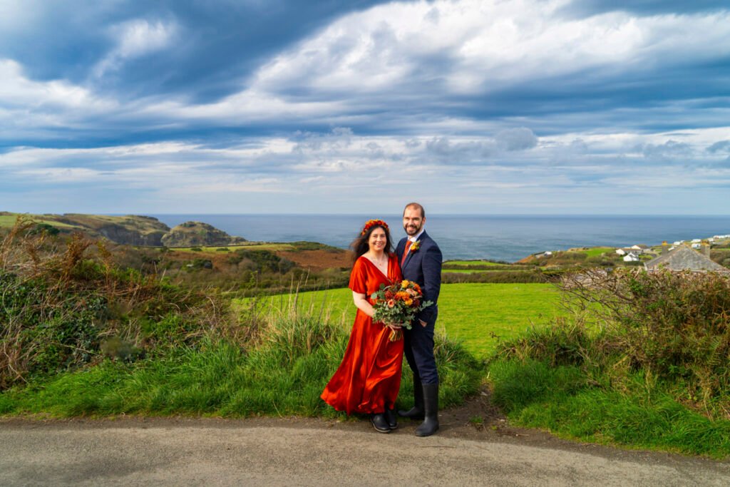 Bride and Groom on the way to the wedding ceremony sea veiw